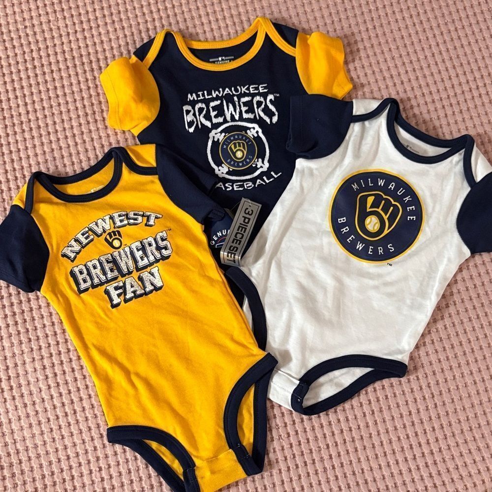 NWT Milwaukee Brewers Baby Onesies- Navy, Yellow, White Size 12m